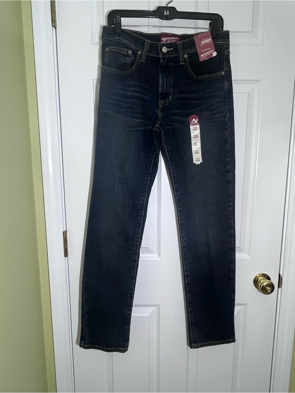 Arizona Jean Company Slim Straight Jeans in Dark Indigo Wash